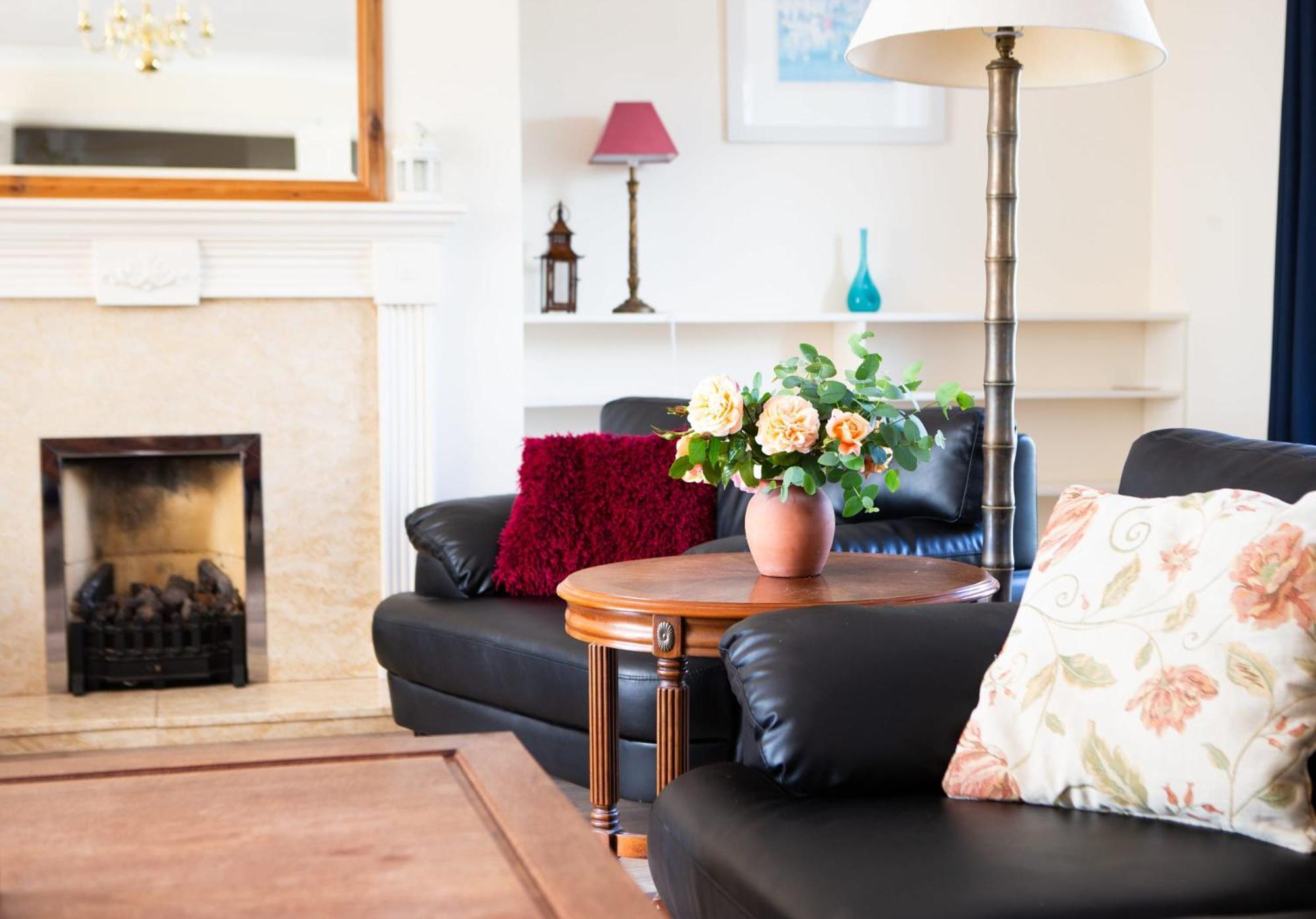Stunning 6 Bedroom Cottage Near Cornish Coast Bude Bagian luar foto