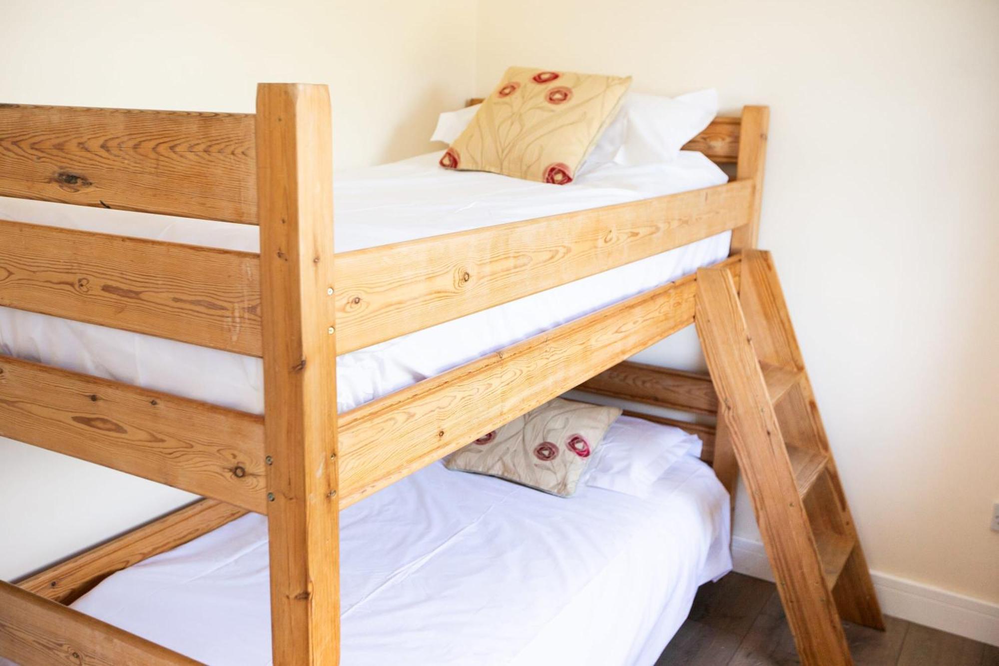 Stunning 6 Bedroom Cottage Near Cornish Coast Bude Bagian luar foto