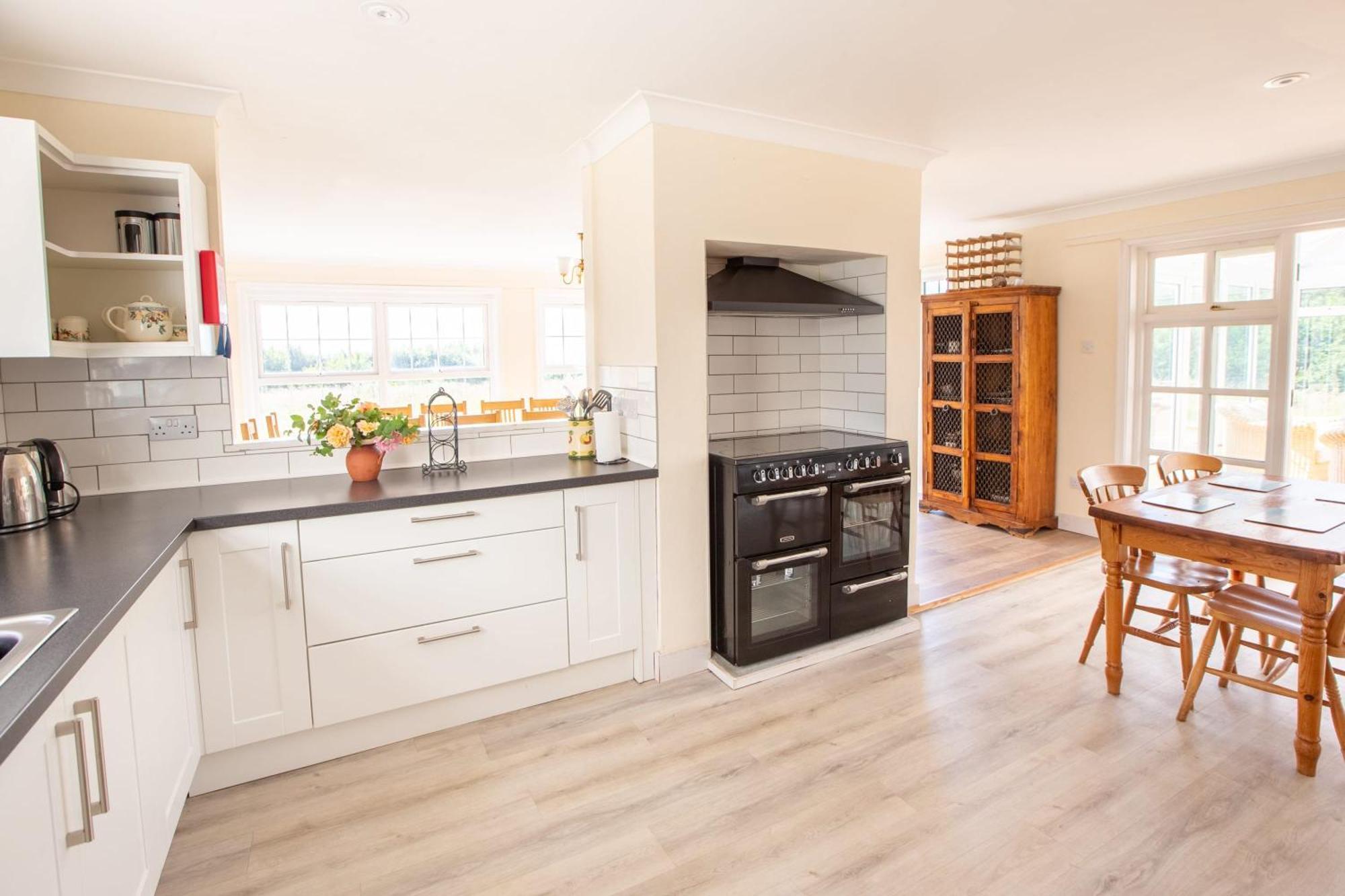 Stunning 6 Bedroom Cottage Near Cornish Coast Bude Bagian luar foto