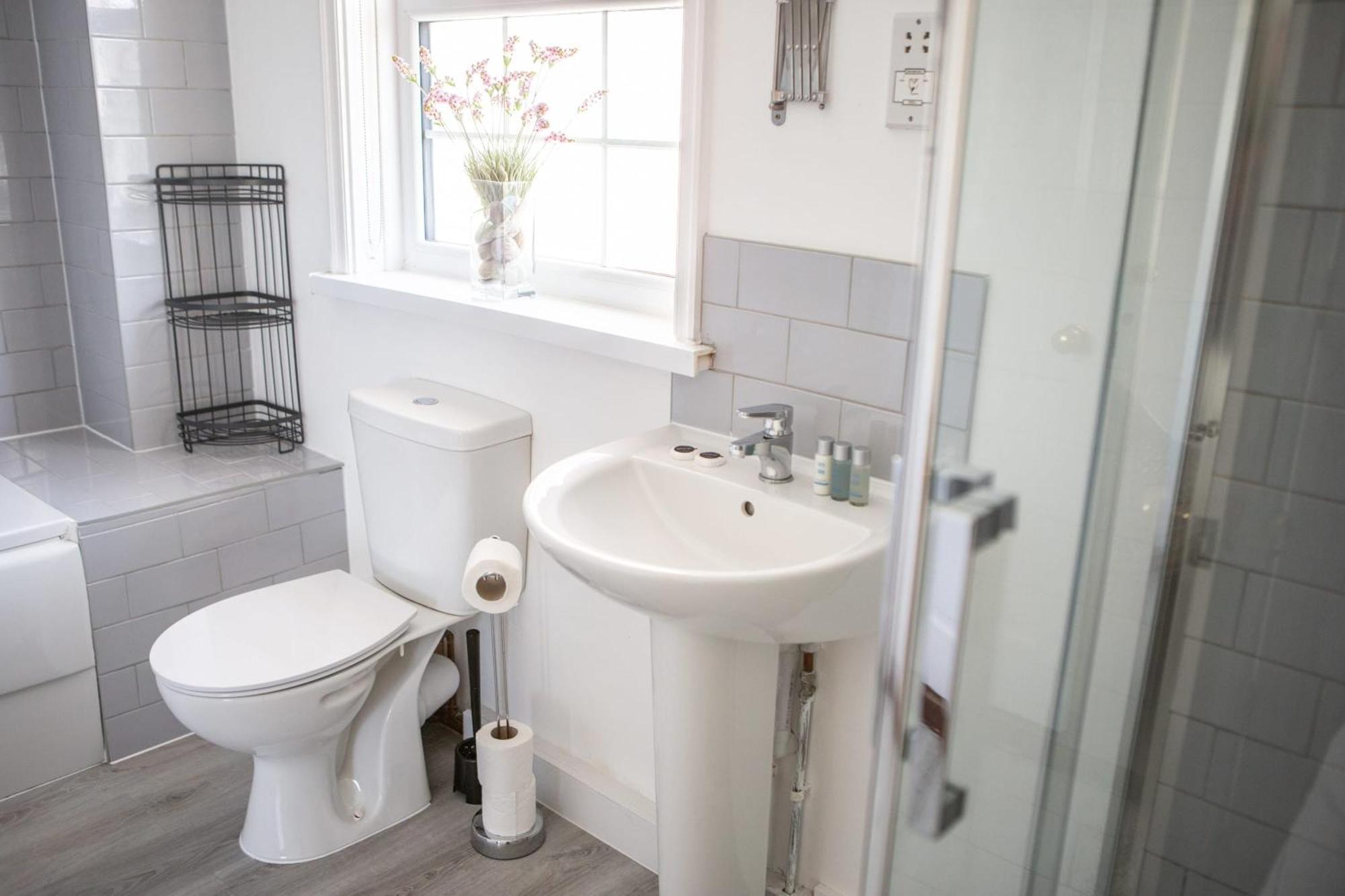 Stunning 6 Bedroom Cottage Near Cornish Coast Bude Bagian luar foto