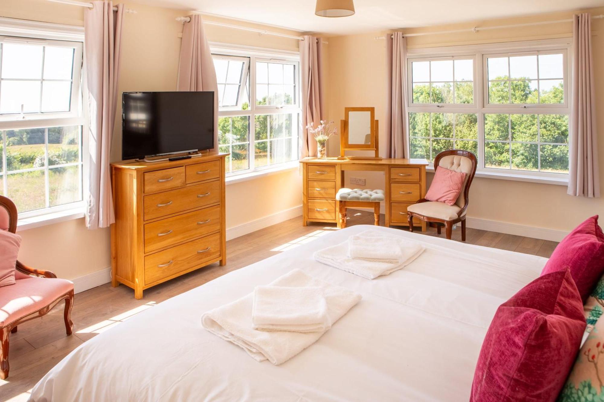 Stunning 6 Bedroom Cottage Near Cornish Coast Bude Bagian luar foto